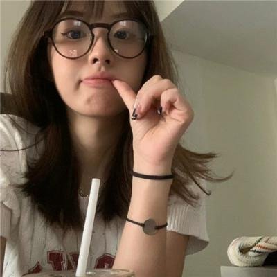 燃烧的月亮 封面